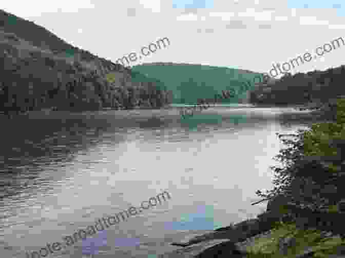 A Scenic View Of The Allegheny River In Aspinwall Holidays In Aspinwall (Aspinwall Pride EBook 5)